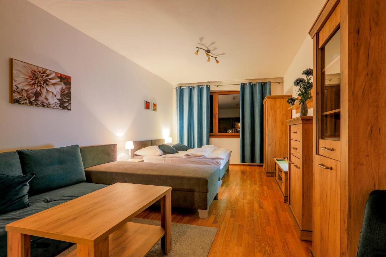 Apartmanovy Dom Fatrapark 1 S Wellness - Hlavna Recepcia Rózsahegy Kültér fotó